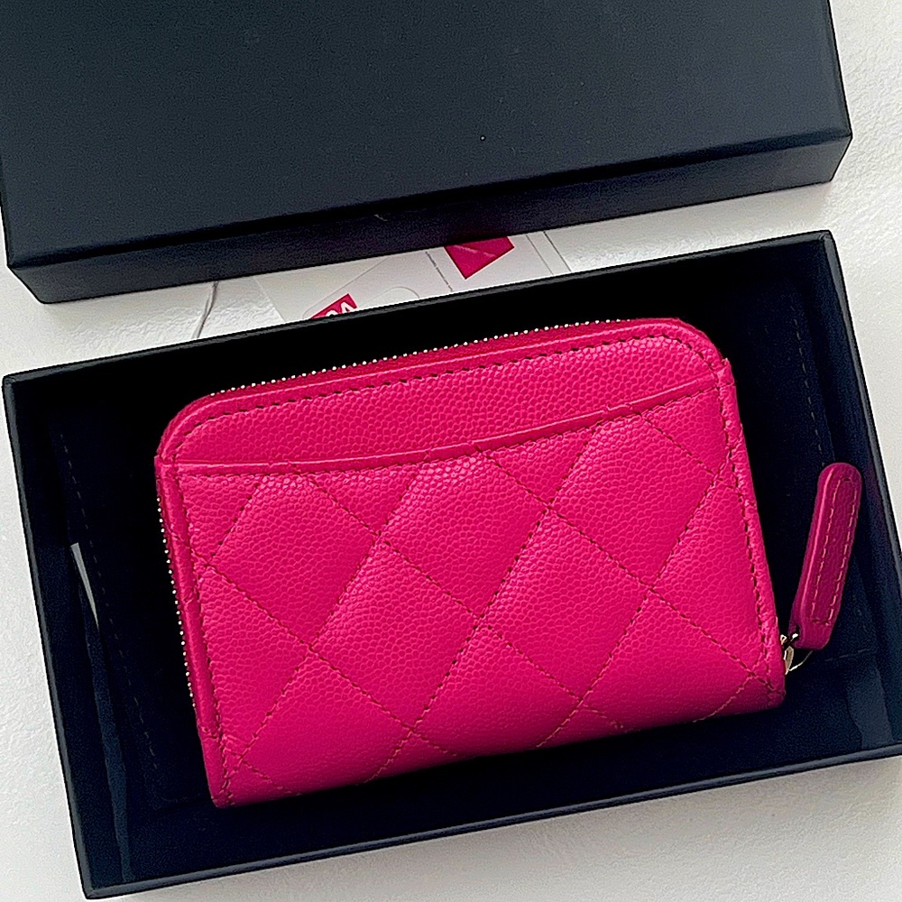 CHANEL Classic Zip Compact Cardholder - Picture 3 of 7